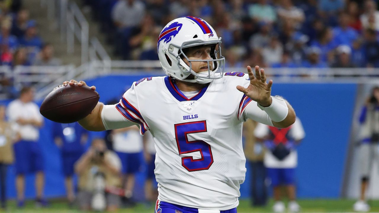 Bills QB Matt Barkley injures right elbow against Steelers - Buffalo  Rumblings